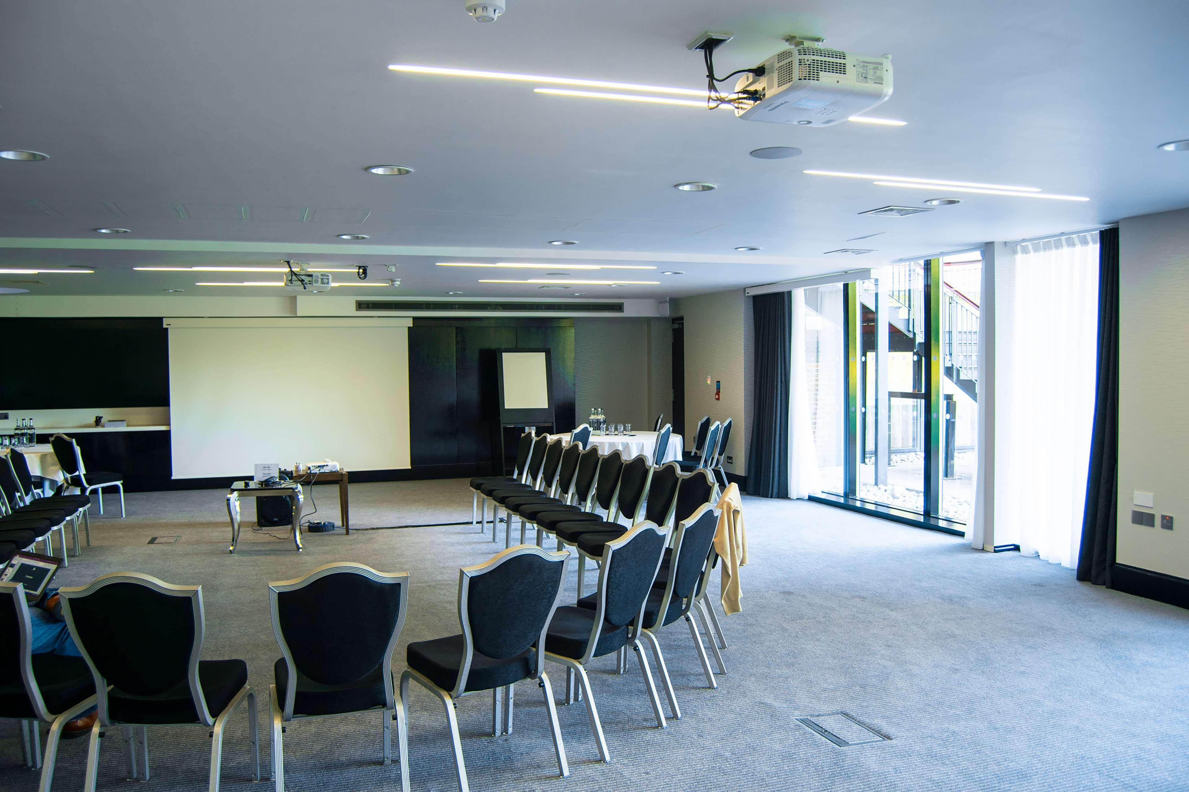 Hotel Hilton London Syon Park 4*